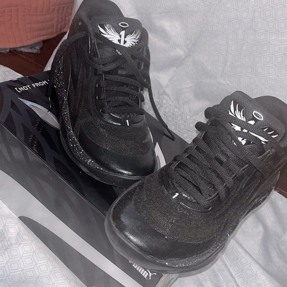 PUMA LAMELO (NOT FROM HERE) BASKETBALL SHOE (SIZE 6) - Picture 1 of 4